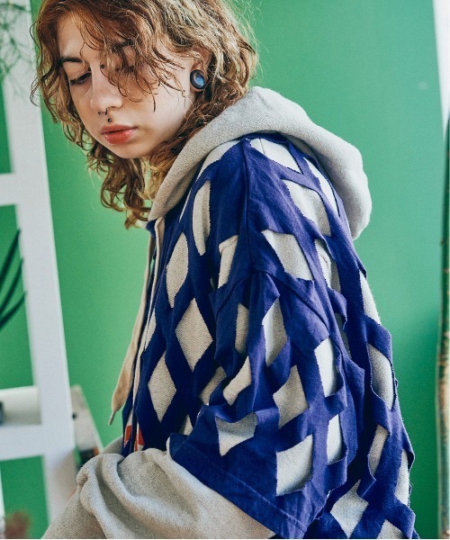 RNA(アールエヌエー)の「M1910 ダイヤカットBIG T(Tシャツ/カットソー・レディース・ブラック/ダークパープル/ホワイト・MEDIUM)」の13枚目の写真