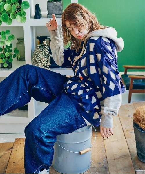 RNA(アールエヌエー)の「M1910 ダイヤカットBIG T(Tシャツ/カットソー・レディース・ブラック/ダークパープル/ホワイト・MEDIUM)」の17枚目の写真