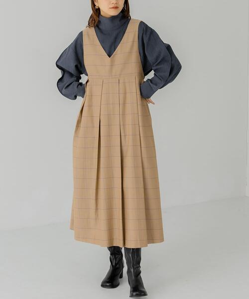 KBF（ケイビーエフ）の「BIGプリーツジャンパースカート（ワンピース・レディース・ブラック/ダークブラウン/ベージュ系その他・ONE）」の21枚目の写真