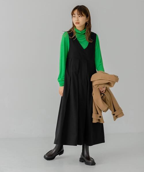 KBF（ケイビーエフ）の「BIGプリーツジャンパースカート（ワンピース・レディース・ブラック/ダークブラウン/ベージュ系その他・ONE）」の6枚目の写真