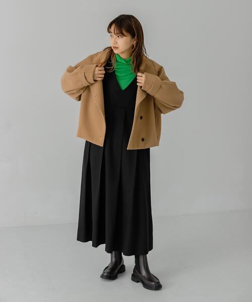 KBF（ケイビーエフ）の「BIGプリーツジャンパースカート（ワンピース・レディース・ブラック/ダークブラウン/ベージュ系その他・ONE）」の4枚目の写真