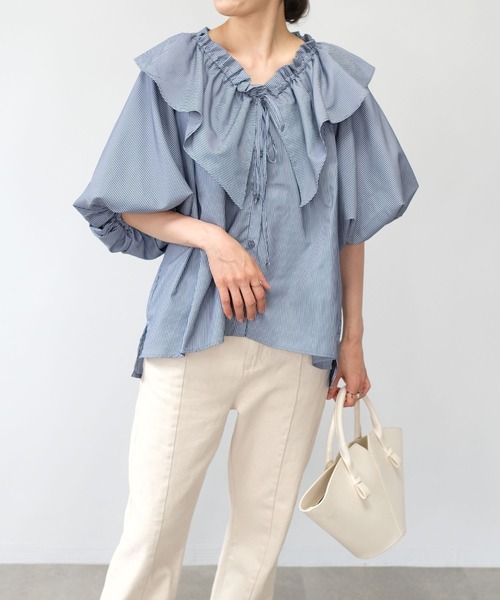 ANDJ(アンドジェイ)の「【2022/AW】先染めストライプフリルブラウス(シャツ/ブラウス・レディース・ブルー/ネイビー/ホワイト・M)」の15枚目の写真