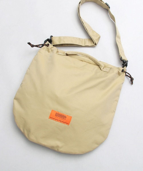 UNIVERSAL OVERALL（ユニバーサルオーバーオール）の「コットンギャバジンツイル 2WAY ショルダートート（ショルダーバッグ・メンズ・ブラック/ベージュ・FREE）」の2枚目の写真