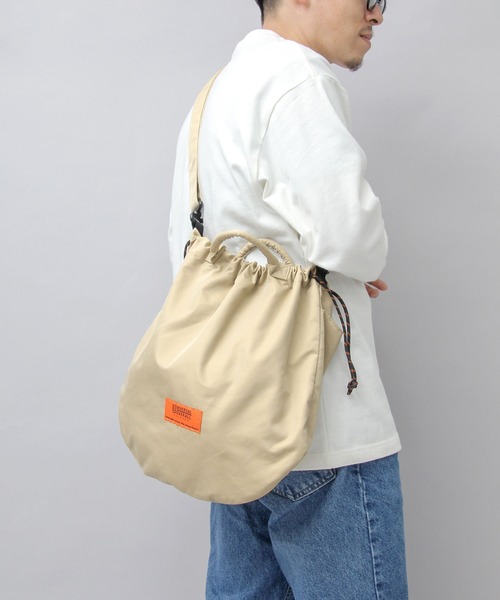 UNIVERSAL OVERALL（ユニバーサルオーバーオール）の「コットンギャバジンツイル 2WAY ショルダートート（ショルダーバッグ・メンズ・ブラック/ベージュ・FREE）」の13枚目の写真