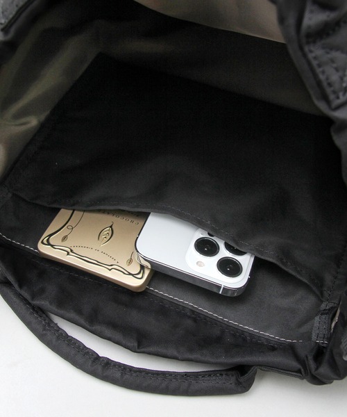 UNIVERSAL OVERALL（ユニバーサルオーバーオール）の「コットンギャバジンツイル 2WAY ショルダートート（ショルダーバッグ・メンズ・ブラック/ベージュ・FREE）」の20枚目の写真