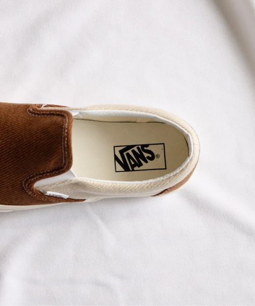 And A(アンドエー)の「VANS ヴァンズ / CLASSIC SLIP-ON クラシックスリッポン バイカラー配色切り替え キャンバスローカットスニーカー / VN0A5JMHBUE(スリッポン・レディース・ブラウン・24.5cm/23.5cm/23cm/24cm)」の13枚目の写真