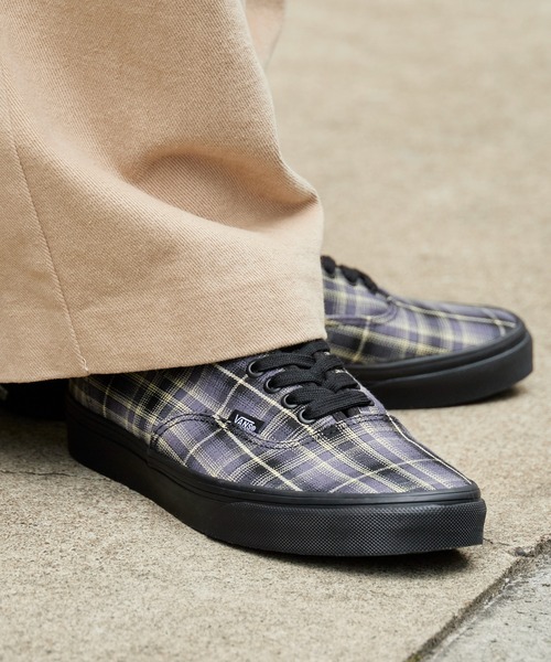 VANS（バンズ）の「VANS/ヴァンズ AUTHENTIC ローカットスニーカー 秋 秋服 2026年秋冬（スニーカー・メンズ・ブラック/グレー/レッド・26cm/26.5cm/27cm/27.5cm/28cm）」の15枚目の写真
