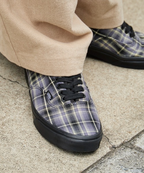 VANS（バンズ）の「VANS/ヴァンズ AUTHENTIC ローカットスニーカー 秋 秋服 2026年秋冬（スニーカー・メンズ・ブラック/グレー/レッド・26cm/26.5cm/27cm/27.5cm/28cm）」の17枚目の写真