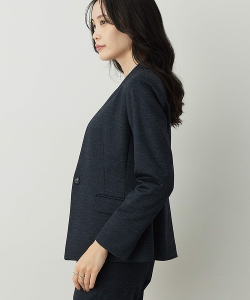 A/C DESIGN BY ALPHA CUBIC（エーシーデザインバイアルファキュービック）の「【アルファブリック】ストレッチノーカラージャケット【パンツ・スカートセットアップ可能】（ノーカラージャケット・レディース・ブラック/グレー/チャコール/ライトグレー/ネイビー・11号/13号/9号）」の15枚目の写真