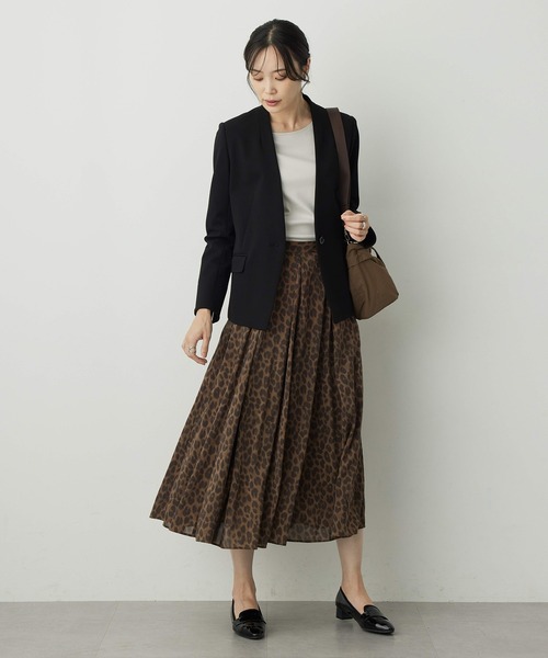 A/C DESIGN BY ALPHA CUBIC（エーシーデザインバイアルファキュービック）の「【アルファブリック】ストレッチノーカラージャケット【パンツ・スカートセットアップ可能】（ノーカラージャケット・レディース・ブラック/グレー/チャコール/ライトグレー/ネイビー・11号/13号/9号）」の21枚目の写真