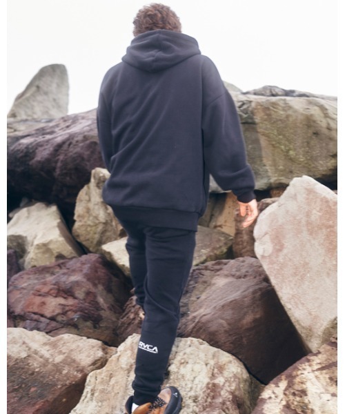 RVCA(ルーカ)の「RVCA メンズ RVCA HOODIE パーカー【2022年秋冬モデル】/ルーカロゴプルオーバーパーカー(パーカー・メンズ・ブラック/ベージュ/グリーン系その他・X-LARGE/SMALL/LARGE/MEDIUM)」の5枚目の写真