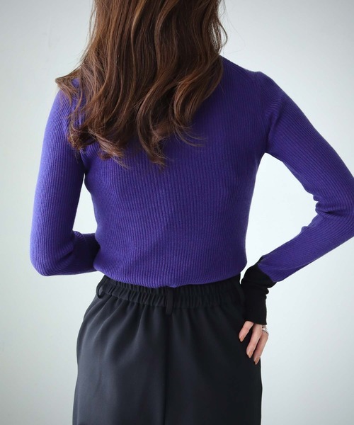 cheriella(シェリエラ)の「【cheriella】WEB限定バイカラーカフススリットリブニット(ニット/セーター・レディース・ホワイト/パープル/グリーン/カーキ・M)」の11枚目の写真