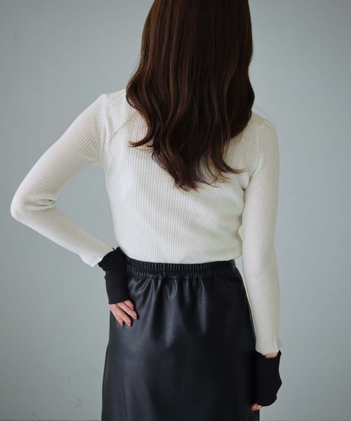 cheriella(シェリエラ)の「【cheriella】WEB限定バイカラーカフススリットリブニット(ニット/セーター・レディース・ホワイト/パープル/グリーン/カーキ・M)」の18枚目の写真