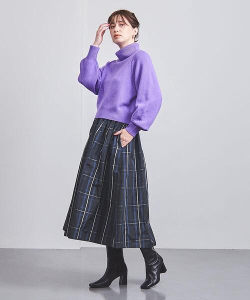 UNITED ARROWS（ユナイテッドアローズ）の「LILY ショート タートル ニット（ニット/セーター・レディース・パープル/ベージュ/ブラック・FREE）」の16枚目の写真