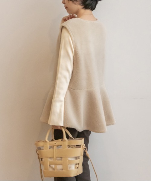 RANDA（ランダ）の「キルティング×ボア3WAYブルゾン（ブルゾン・レディース・クリーム/カーキ/ベージュ・FREE）」の5枚目の写真