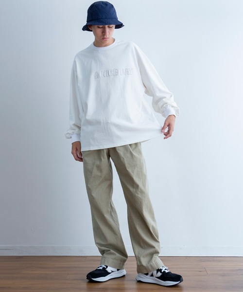 Universal Style Wear(ユニバーサルスタイルウェア)の「Universal Style Wear カットワーク ロゴ Tee(Tシャツ/カットソー・メンズ・スミクロ/グレイッシュベージュ/ライトカーキ/オフホワイト・MEDIUM/LARGE/X-LARGE)」の11枚目の写真