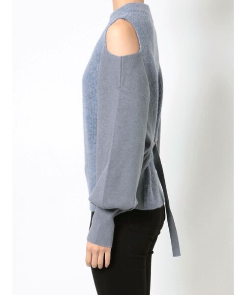 LAGUNAMOON（ラグナムーン）の「ショルダースリットニットプルオーバー（ニット/セーター・レディース・ブルー/アイボリー/ブラック・FREE）」の6枚目の写真