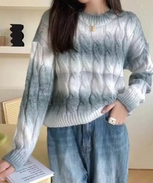 グラデーションケーブルニットプルオーバー