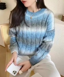 グラデーションケーブルニットプルオーバー