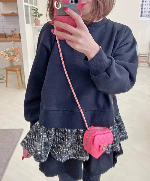 M y u（ミュー）の「ミニ丈 裾 裾ツイードフリル 裏毛 トップス（ワンピース・レディース・ブラック/ホワイト・FREE）」の2枚目の写真