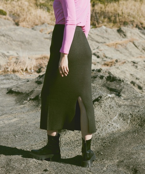 Happy John（ハッピージョン）の「slit knit skirt/スリットニットスカート（スカート・レディース・ブルー/ブラック・FREE）」の9枚目の写真