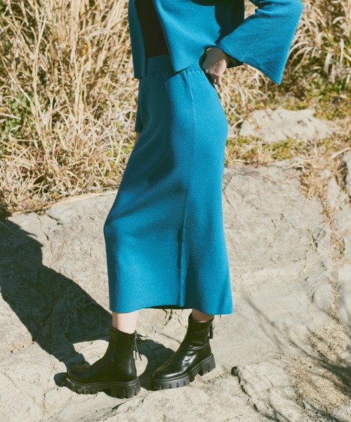 Happy John（ハッピージョン）の「slit knit skirt/スリットニットスカート（スカート・レディース・ブルー/ブラック・FREE）」の5枚目の写真