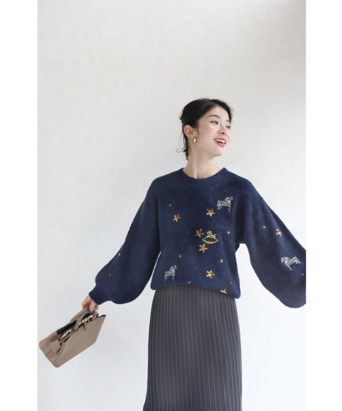ニット セーター 夜空に浮かぶ回転木馬の刺繍ニットプルオーバーネイビートップス レディース 夜空に浮かぶ回転木馬の刺繍ニットプルオーバーネイビートップス