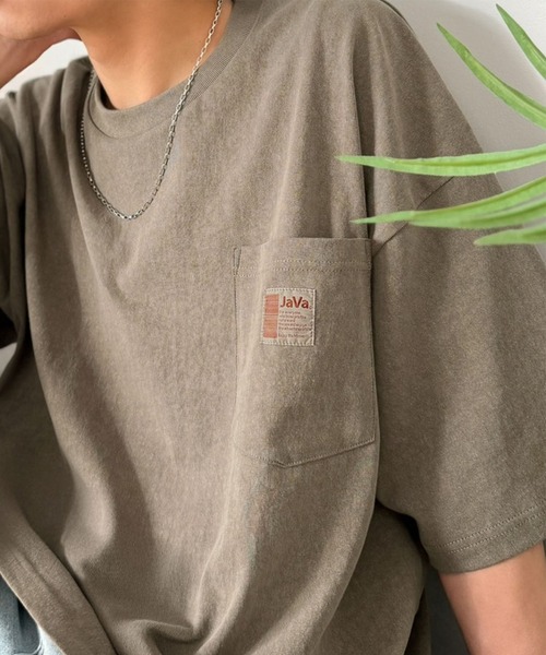 Java(ジャバ)の「《JaVa ジャバコラボ》古着風ストリートMIX。綿100%ヘヴィーウエイト胸ポケピグメントTシャツ(Tシャツ/カットソー・メンズ・イエロー/ブルー/オフホワイト/グリーン/インディゴブルー/ブラック/ブラウン/ボルドー・SMALL/MEDIUM/X-LARGE/LARGE)」の4枚目の写真