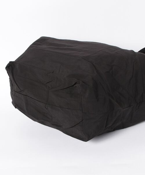 AS KNOW AS plus（アズノゥアズプラス）の「ナイロン ビッグショルダーバッグ（ショルダーバッグ・レディース・ブラック/ベージュ/アイボリー・FREE）」の15枚目の写真