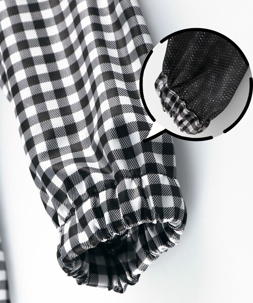 BRANSHES（ブランシェス）の「【撥水加工】裾フリルウィンドブレーカー（ナイロンジャケット・キッズ・ピンク/ブラック・90/100/110/120/130/140/150）」の16枚目の写真