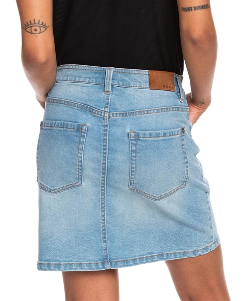 ROXY(ロキシー)の「LOVELY ROMANCE/ロキシーデニムスカート(デニムスカート・レディース・ブルー・SMALL/MEDIUM/X-SMALL)」の6枚目の写真