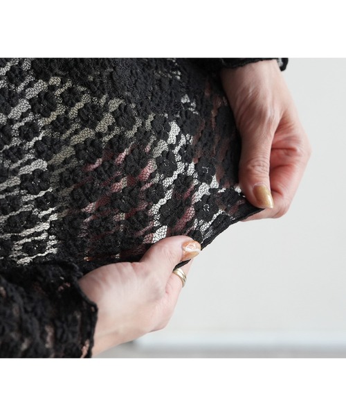 reca（レカ）の「【オンオフ問わず着れる！】シアーフラワーレーストップス（シャツ/ブラウス・レディース・ブラック/オフホワイト/ブラック系その他/ホワイト系その他/ベージュ系その他・FREE）」の16枚目の写真