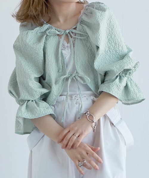 w closet（ダブルクローゼット）の「【前後2WAY】リボン付きカーディガン（シャツ/ブラウス・レディース・ブラック/サックスブルー/アイボリー/イエロー・FREE）」の3枚目の写真