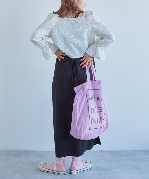 w closet（ダブルクローゼット）の「【前後2WAY】リボン付きカーディガン（シャツ/ブラウス・レディース・ブラック/サックスブルー/アイボリー/イエロー・FREE）」の11枚目の写真