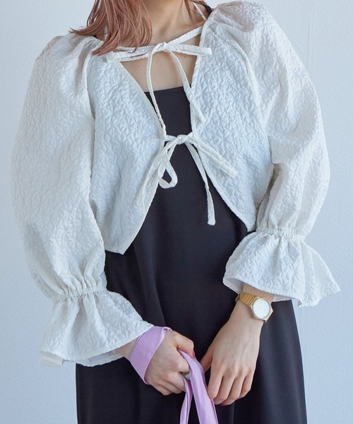 w closet（ダブルクローゼット）の「【前後2WAY】リボン付きカーディガン（シャツ/ブラウス・レディース・ブラック/サックスブルー/アイボリー/イエロー・FREE）」の13枚目の写真