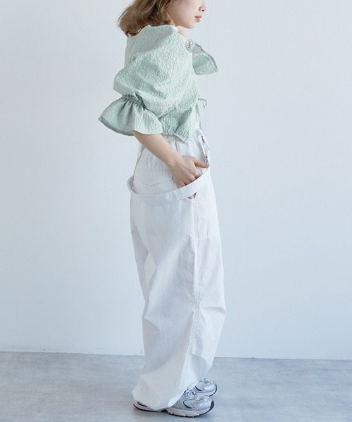 w closet（ダブルクローゼット）の「【前後2WAY】リボン付きカーディガン（シャツ/ブラウス・レディース・ブラック/サックスブルー/アイボリー/イエロー・FREE）」の19枚目の写真