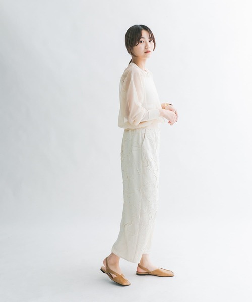 KBF（ケイビーエフ）の「ガラスニットプルオーバー（ニット/セーター・レディース・アイボリー/ネイビー/カーキ・ONE）」の20枚目の写真