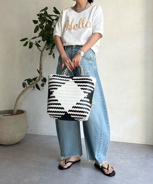 DouDou（ドゥドゥ）の「Helloフワリー刺繍半袖スウェット（スウェット・レディース・ネイビー/グレー/オフホワイト・FREE）」の5枚目の写真