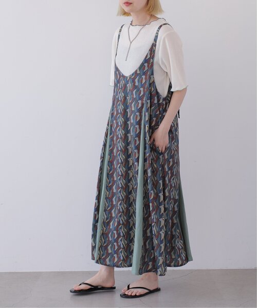 DOUBLE NAME(ダブルネーム)の「オリジナルプリント異素材キャミワンピース(ワンピース・レディース・ベージュ/スミクロ/ネイビー・FREE)」の8枚目の写真