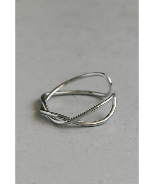 STYLEMIXER(スタイルミキサー)の「ツイストフォルムバングル(バングル/リストバンド・レディース・シルバー/ゴールド・FREE)」の3枚目の写真