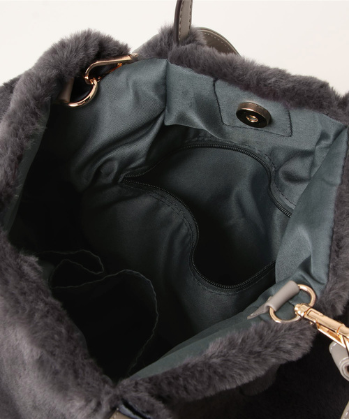 INED CLARO（イネドクラロ）の「フェイクファートートバッグ（トートバッグ・レディース・サンドグレー/グレー/アイボリー・フリー）」の12枚目の写真