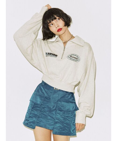 jouetie（ジュエティ）の「クロップドハーフZIPプルオーバー（スウェット・レディース・ブルー/グレー/ブラック・MEDIUM）」の5枚目の写真