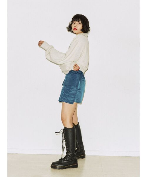 jouetie（ジュエティ）の「クロップドハーフZIPプルオーバー（スウェット・レディース・ブルー/グレー/ブラック・MEDIUM）」の13枚目の写真