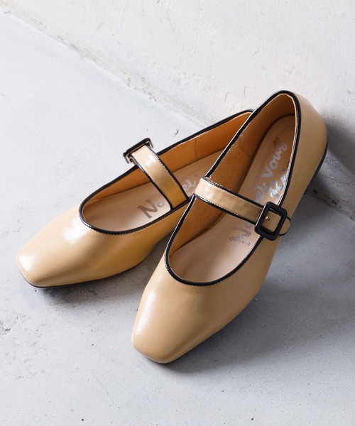 Noubel Voug Relax(ヌーベルヴォーグリラックス)の「スクエアトゥ ストラップ フラット パンプス(パンプス・レディース・アイボリー/ブラック/ベージュ・S/M/L/LL/3L)」の3枚目の写真