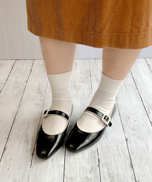 Noubel Voug Relax(ヌーベルヴォーグリラックス)の「スクエアトゥ ストラップ フラット パンプス(パンプス・レディース・アイボリー/ブラック/ベージュ・S/M/L/LL/3L)」の8枚目の写真