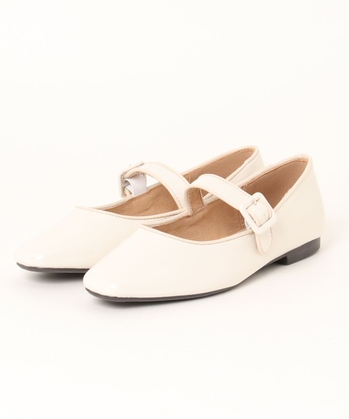 Noubel Voug Relax(ヌーベルヴォーグリラックス)の「スクエアトゥ ストラップ フラット パンプス(パンプス・レディース・アイボリー/ブラック/ベージュ・S/M/L/LL/3L)」の21枚目の写真