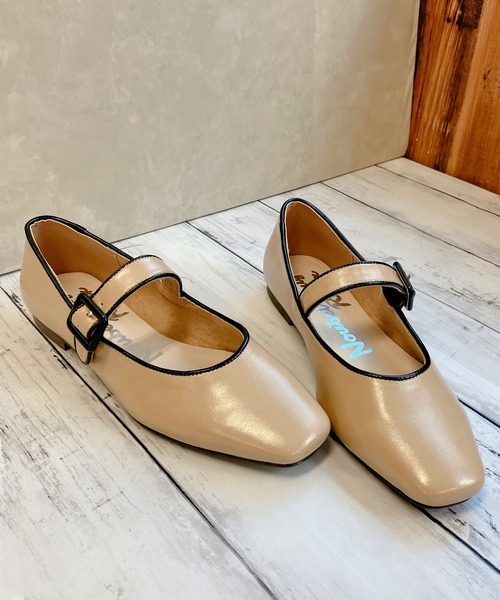 Noubel Voug Relax(ヌーベルヴォーグリラックス)の「スクエアトゥ ストラップ フラット パンプス(パンプス・レディース・アイボリー/ブラック/ベージュ・S/M/L/LL/3L)」の17枚目の写真