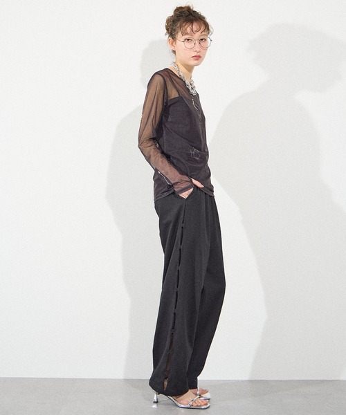 ELLEgirl（エルガール）の「サイドカットスウェットワイドパンツ【ELLEgirl/エル ガール】（スウェットパンツ・レディース・ブラック/ライトパープル/アイボリー・FREE）」の16枚目の写真