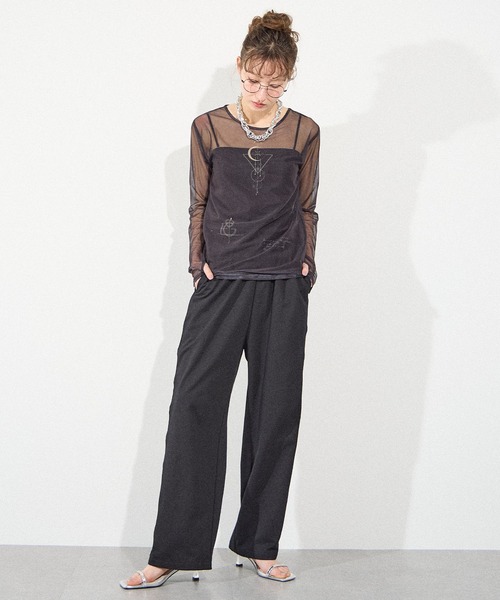 ELLEgirl（エルガール）の「サイドカットスウェットワイドパンツ【ELLEgirl/エル ガール】（スウェットパンツ・レディース・ブラック/ライトパープル/アイボリー・FREE）」の13枚目の写真