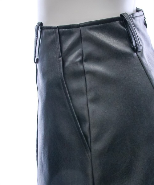 セール】合皮ショートパンツ [大人 カジュアル 着回し抜群